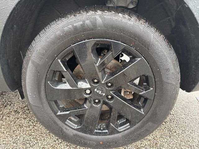 Certified 2022 Kia Sorento S image 10