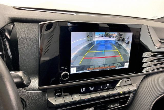 Used 2025 Toyota Camry SE FWD image 24