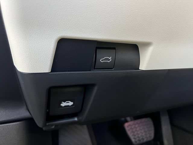 New 2026 Lexus ES 350e FWD image 35