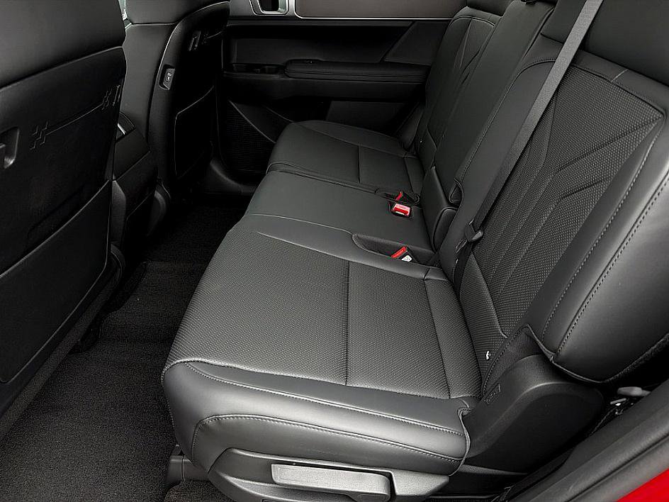 New 2026 Hyundai Santa Fe SEL image 7