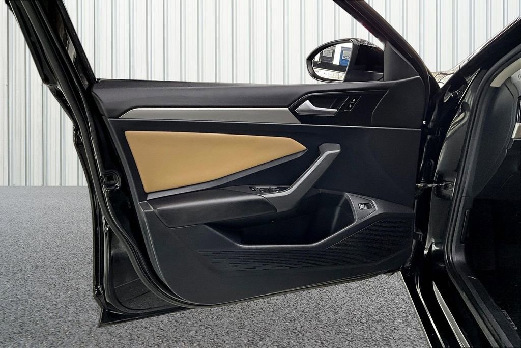 Used 2019 Volkswagen Jetta SE image 19