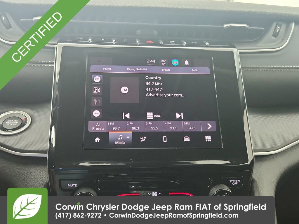 Used 2023 Jeep Grand Cherokee Laredo AWD/4WD image 23