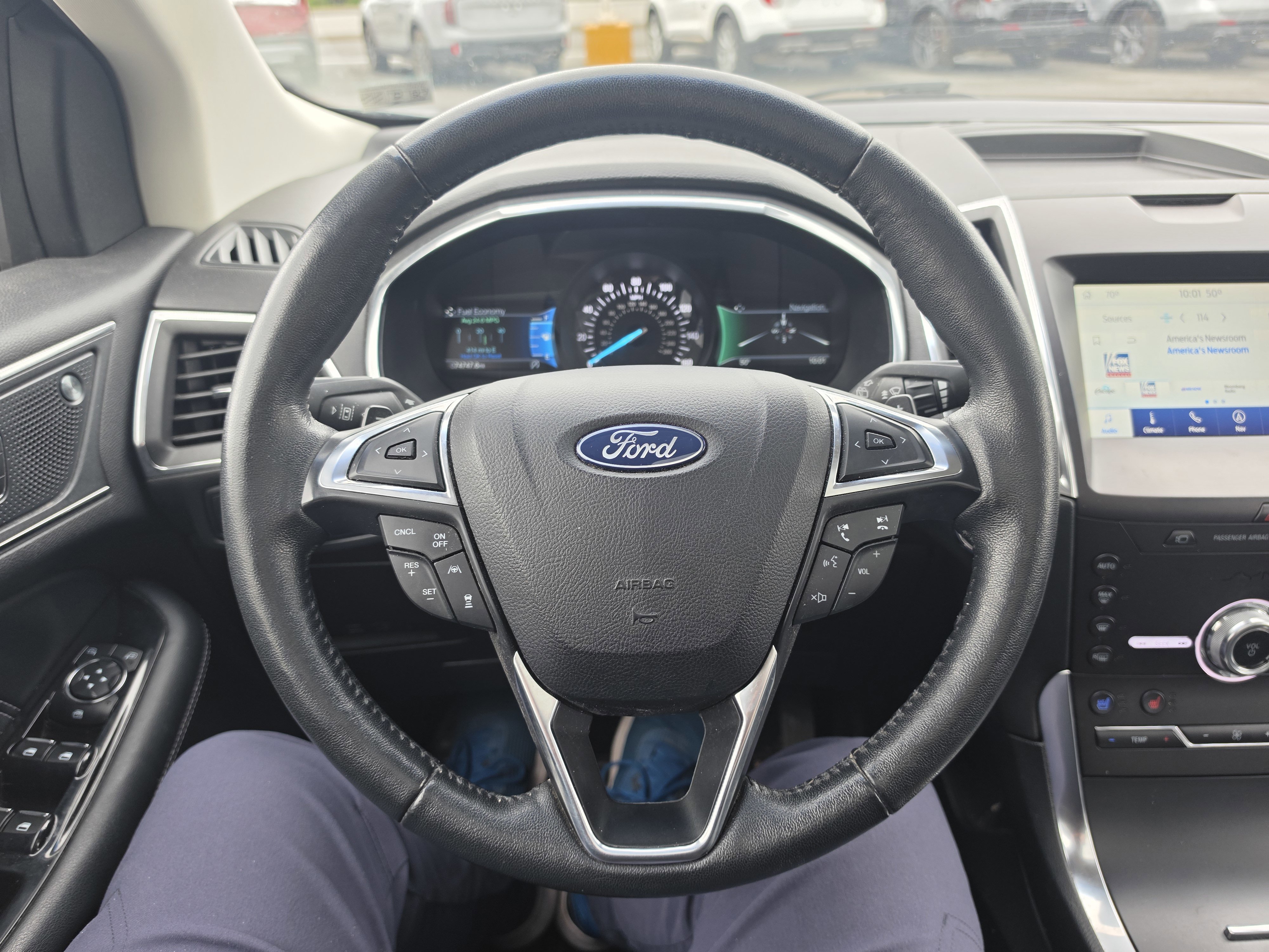 Used 2020 Ford Edge Titanium w/ Equipment Group 301A AWD/4WD image 18