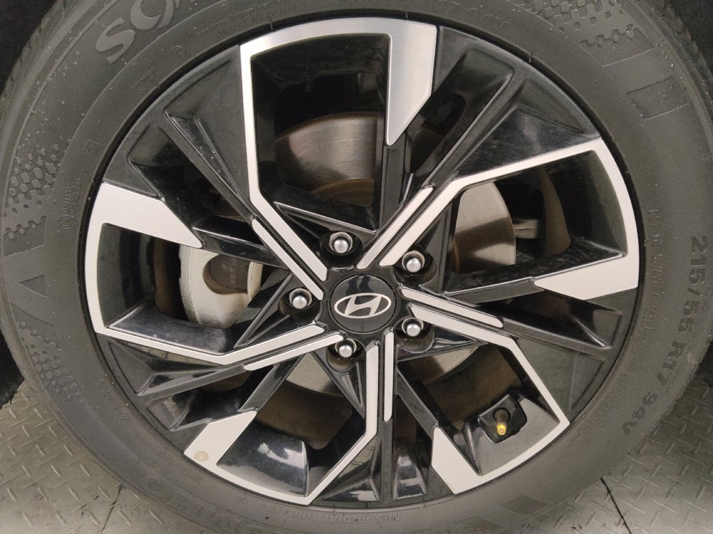 Used 2025 Hyundai Sonata SEL FWD image 31
