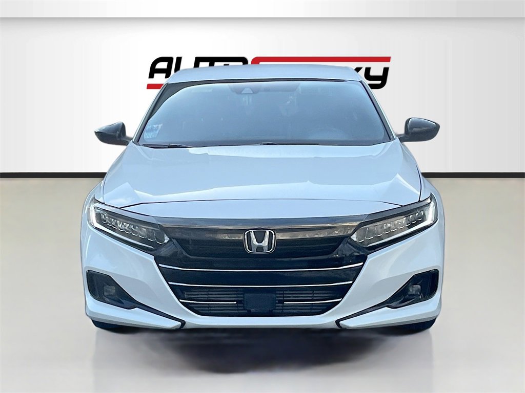 Used 2022 Honda Accord Sport image 2
