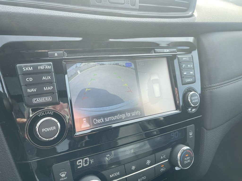 Used 2017 Nissan Rogue SL w/ SL Premium Package image 19