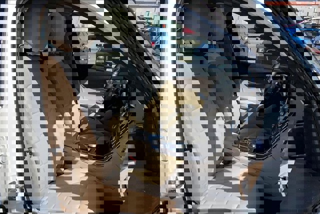 Used 2019 Mercedes-Benz GLC 300 4MATIC image 6