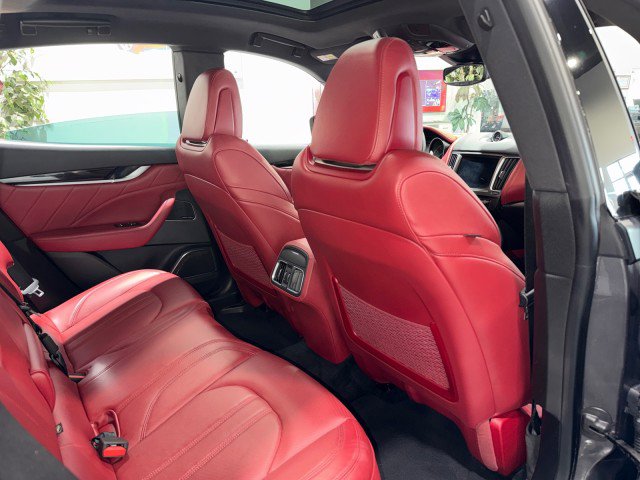 Used 2020 Maserati Levante GranSport image 55