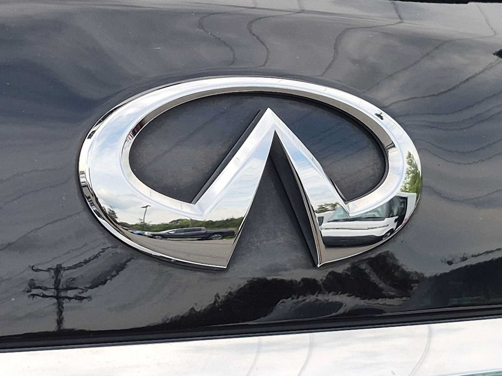 Used 2021 INFINITI QX80 Luxe w/ Cargo Package AWD/4WD image 12