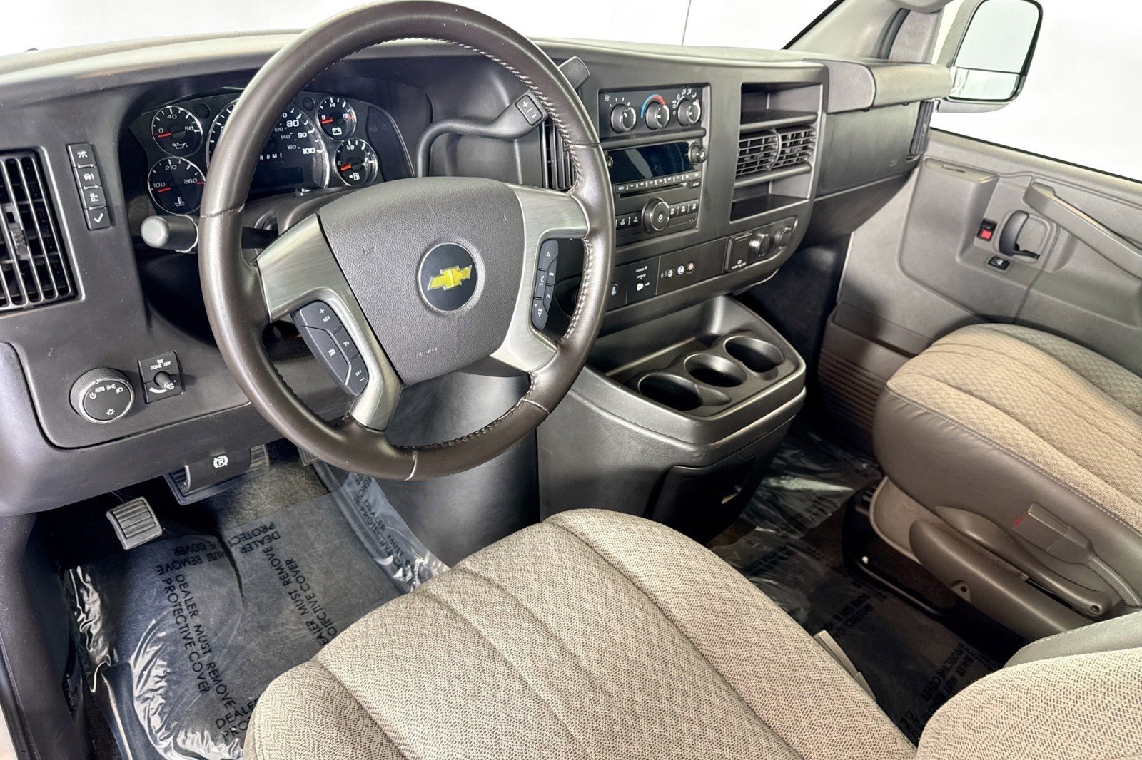 Used 2016 Chevrolet Express 2500 LS image 9