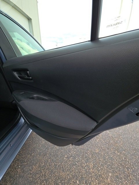 Used 2022 Toyota Corolla LE image 19