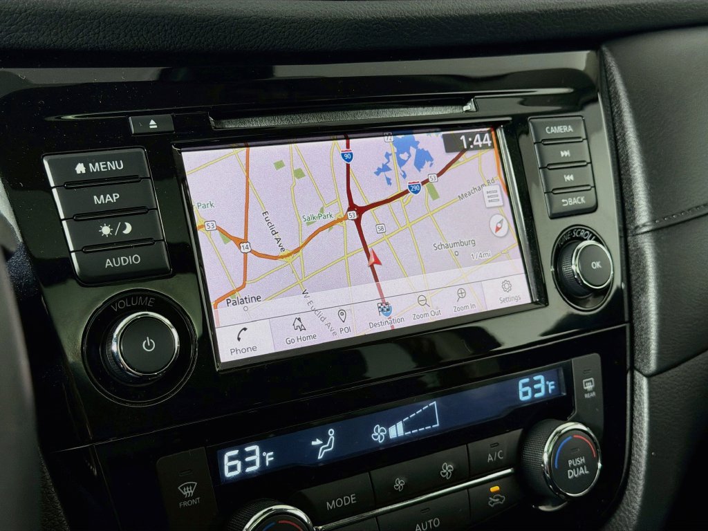 Used 2019 Nissan Rogue SV w/ Sun & Sound Touring Package AWD/4WD image 13