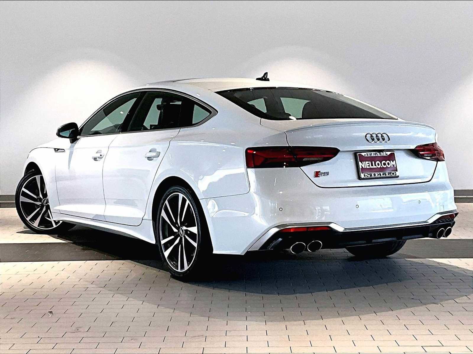 Used 2023 Audi S5 Premium Plus image 3
