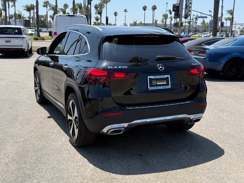 Used 2025 Mercedes-Benz GLA 250 4MATIC image 10