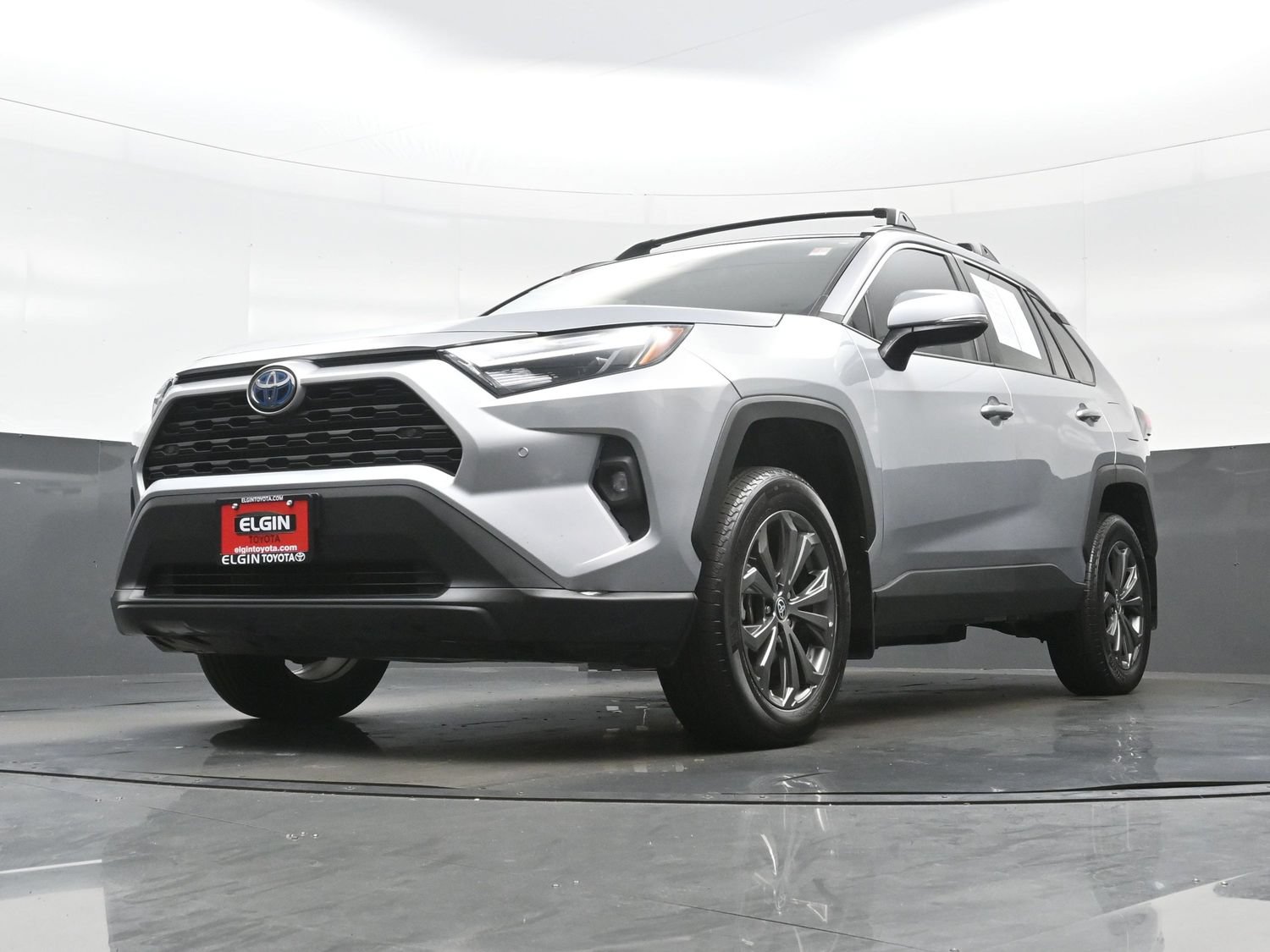 Used 2024 Toyota RAV4 XLE Premium w/ Weather Package AWD/4WD image 30