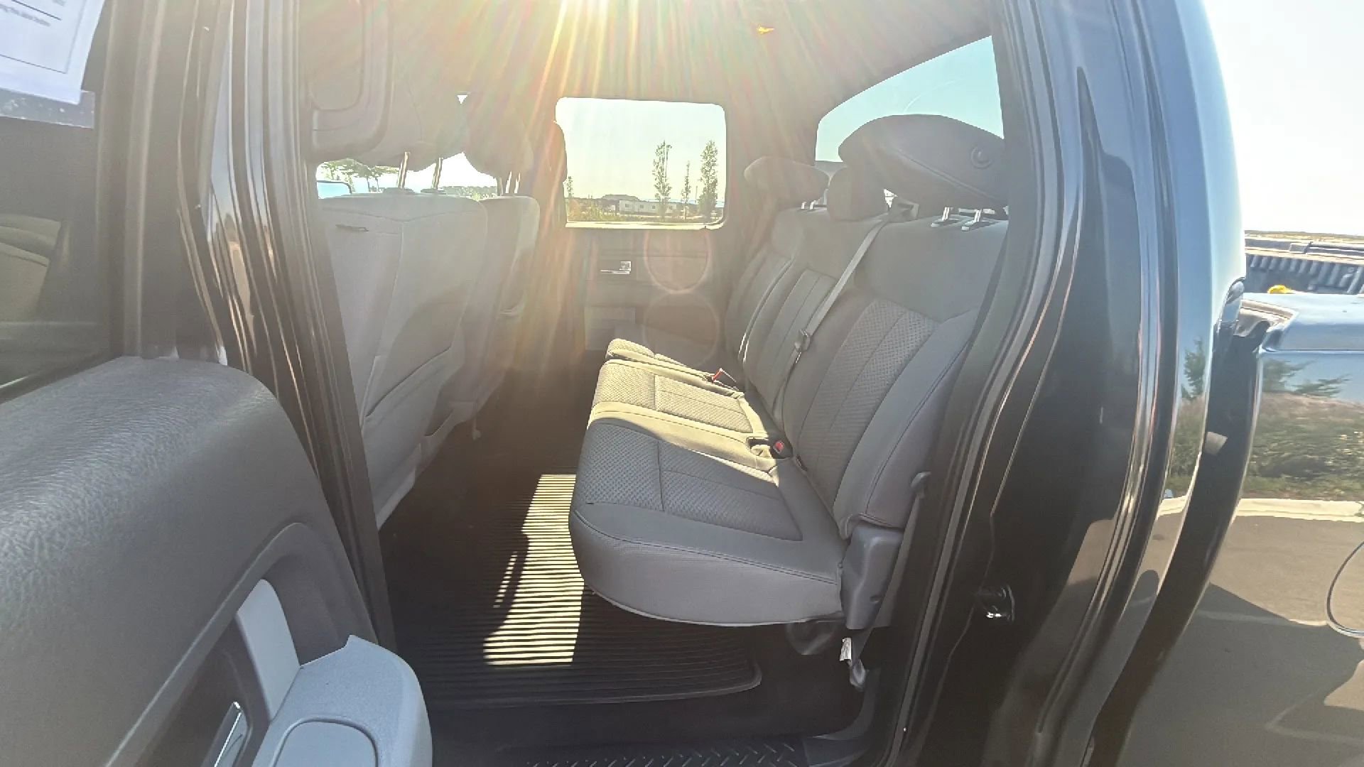 Used 2013 Ford F150 XLT w/ Luxury Equipment Group image 16