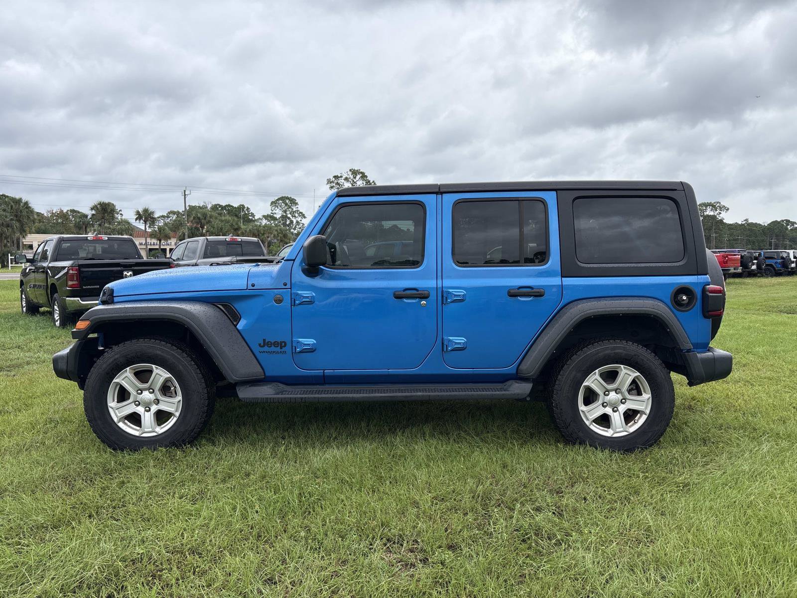 Certified 2022 Jeep Wrangler Unlimited Sport AWD/4WD image 6