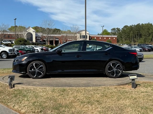Used 2024 Nissan Altima 2.5 SR FWD image 4