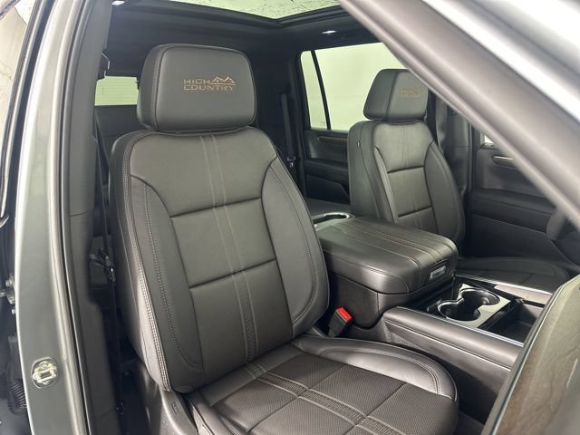 New 2026 Chevrolet Suburban High Country w/ Sun And Tow Package AWD/4WD image 12