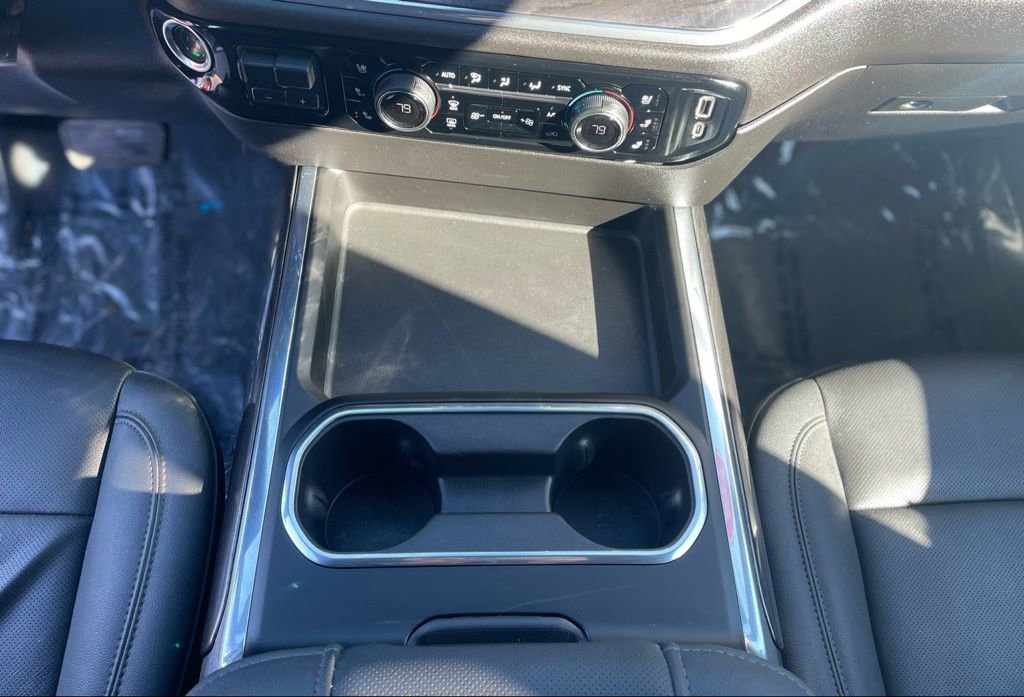 Used 2025 Chevrolet Silverado 3500 LTZ w/ LTZ Premium Package image 14