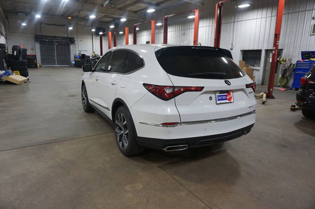 Used 2023 Acura MDX SH-AWD w/ Technology Package image 22