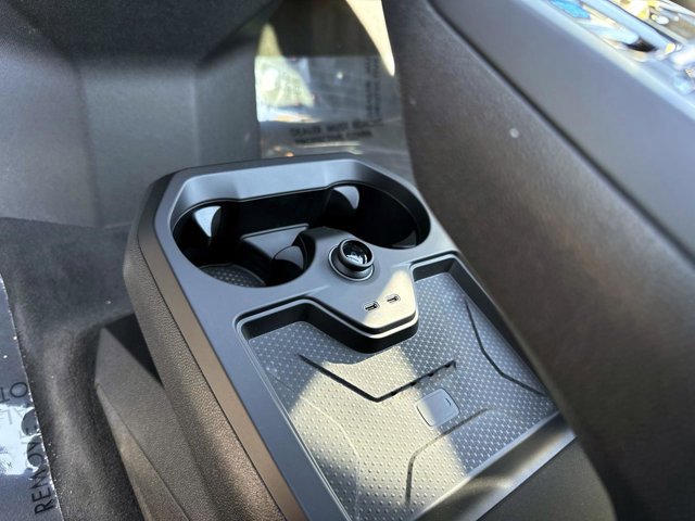 New 2026 BMW iX xDrive60 w/ M Sport Package image 33