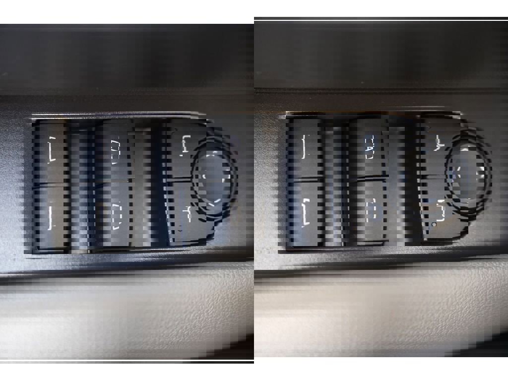 Used 2024 Chevrolet Colorado ZR2 w/ ZR2 Convenience Package III image 26