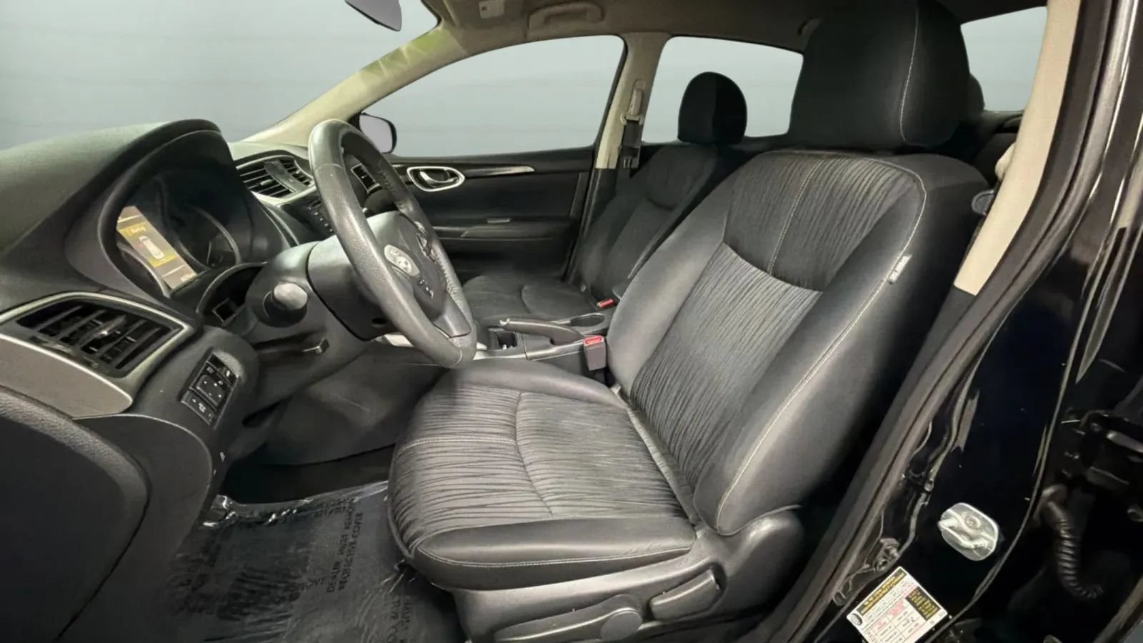 Used 2017 Nissan Sentra SV FWD image 20