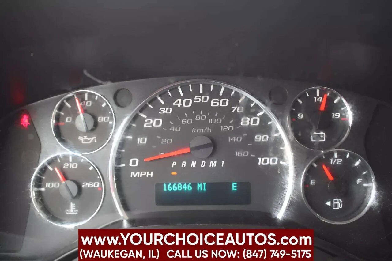 Used 2018 GMC Savana 3500 w/ Driver Convenience Package image 13