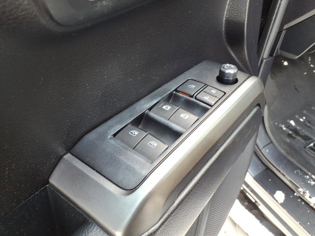 Used 2017 Toyota Tacoma Limited image 15