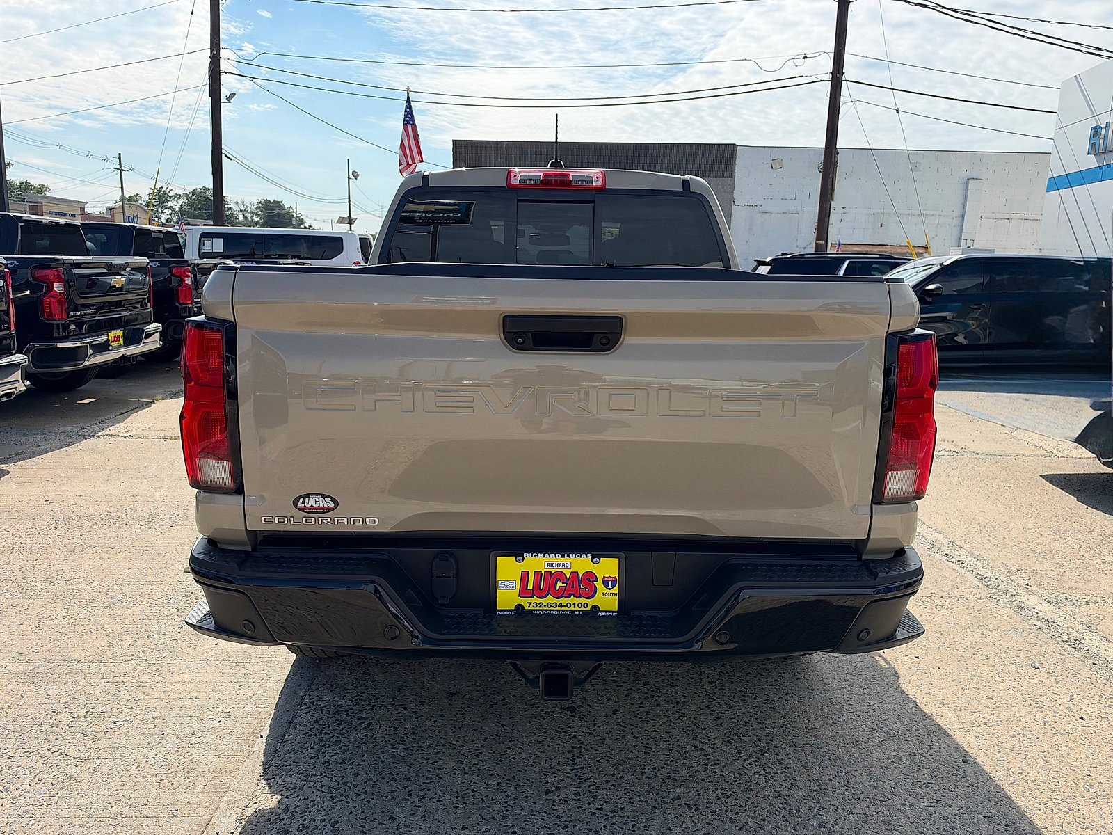 Used 2023 Chevrolet Colorado Z71 w/ Z71 Convenience Package 2 AWD/4WD image 6