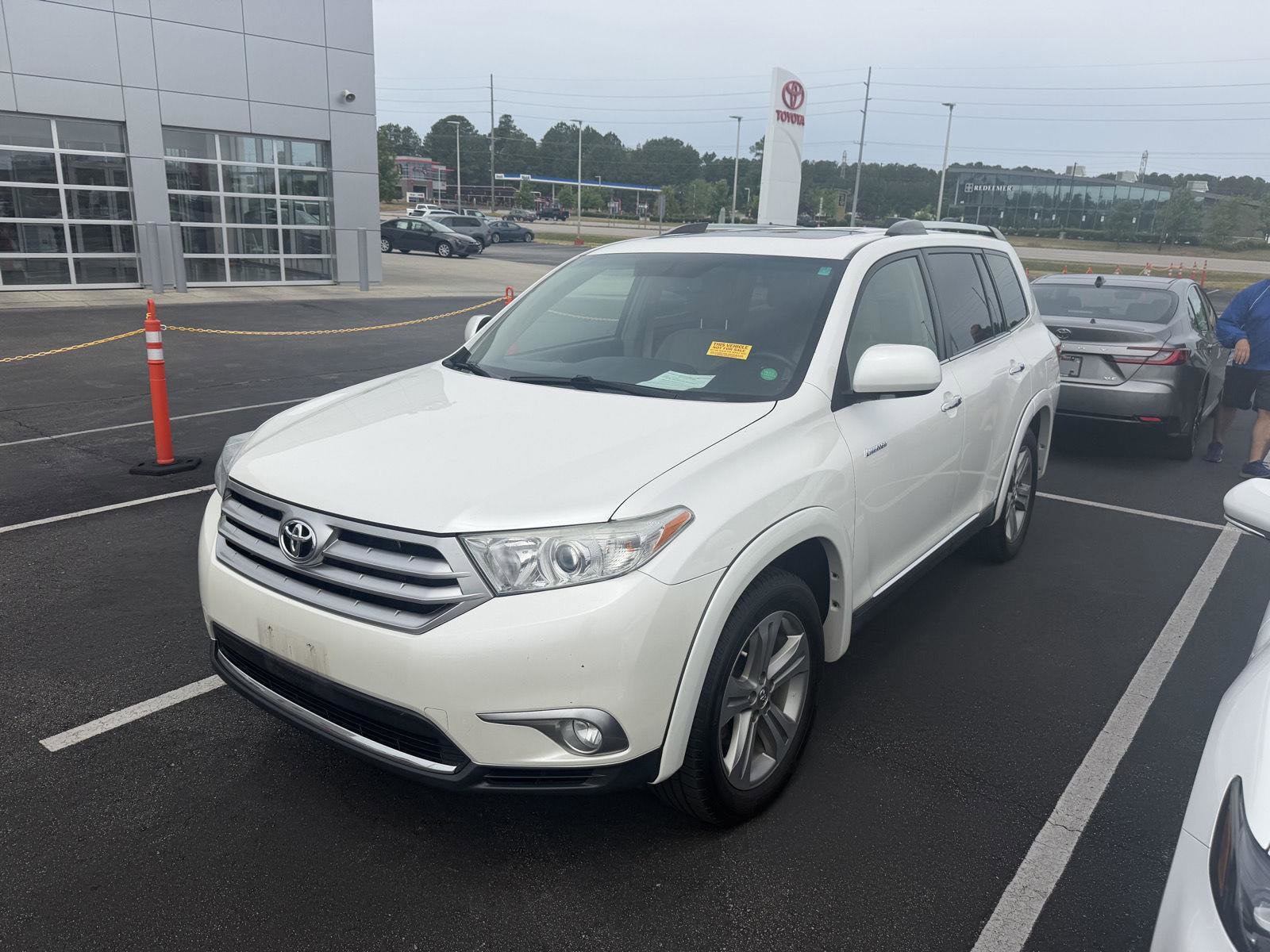 Used 2013 Toyota Highlander Limited FWD image 15