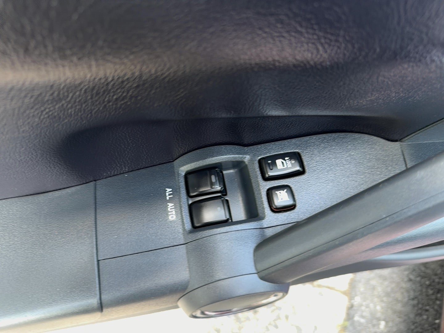 Used 2005 Scion tC FWD image 12