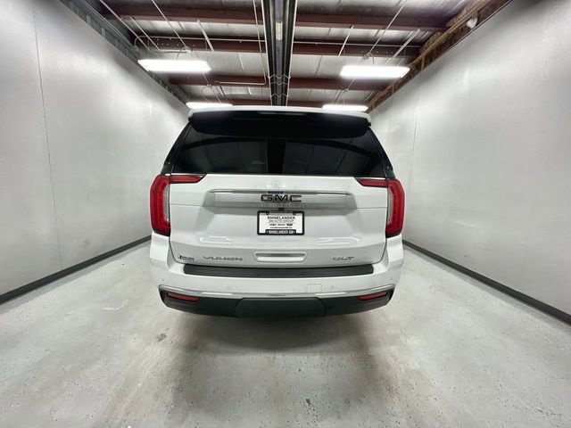 Certified 2022 GMC Yukon SLT w/ SLT Premium Package AWD/4WD image 7