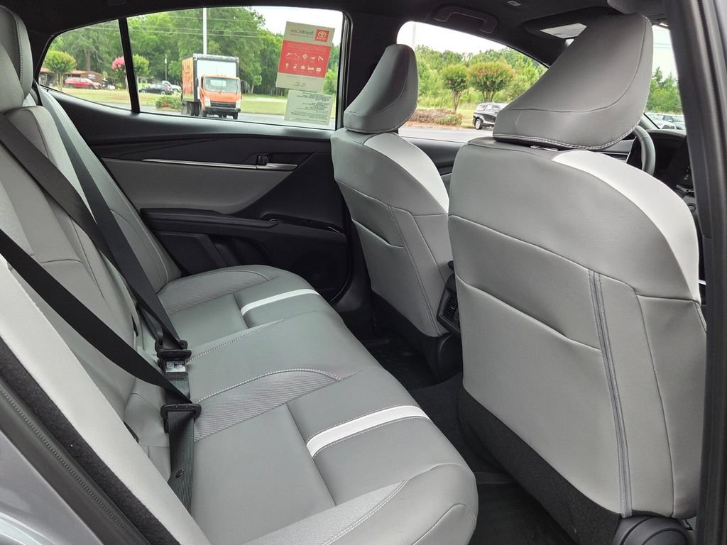 New 2026 Toyota Camry SE FWD image 15