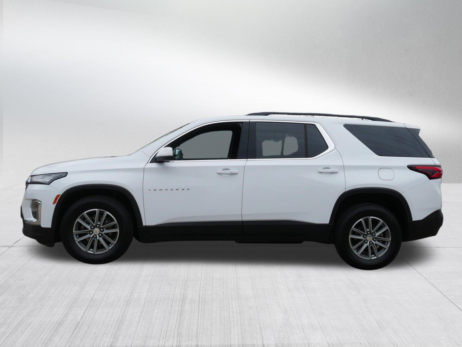 Used 2023 Chevrolet Traverse LT image 4