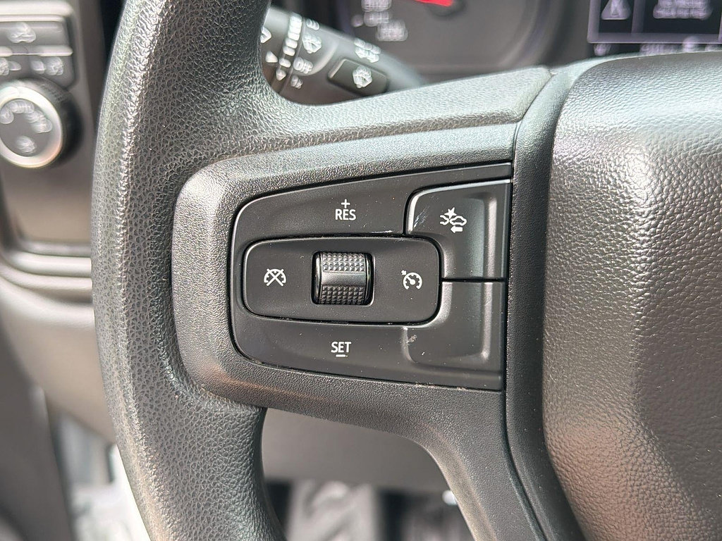 Used 2025 Chevrolet Silverado 1500 W/T RWD image 8