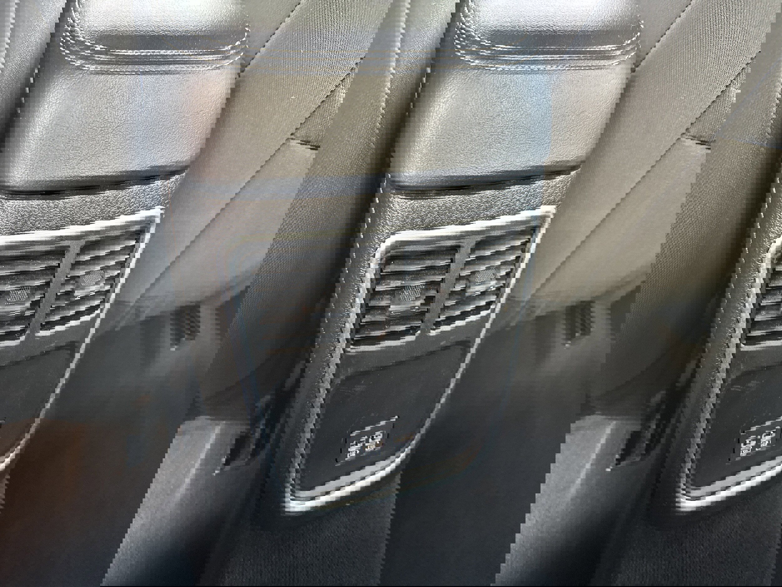 Used 2023 Dodge Charger SXT image 16