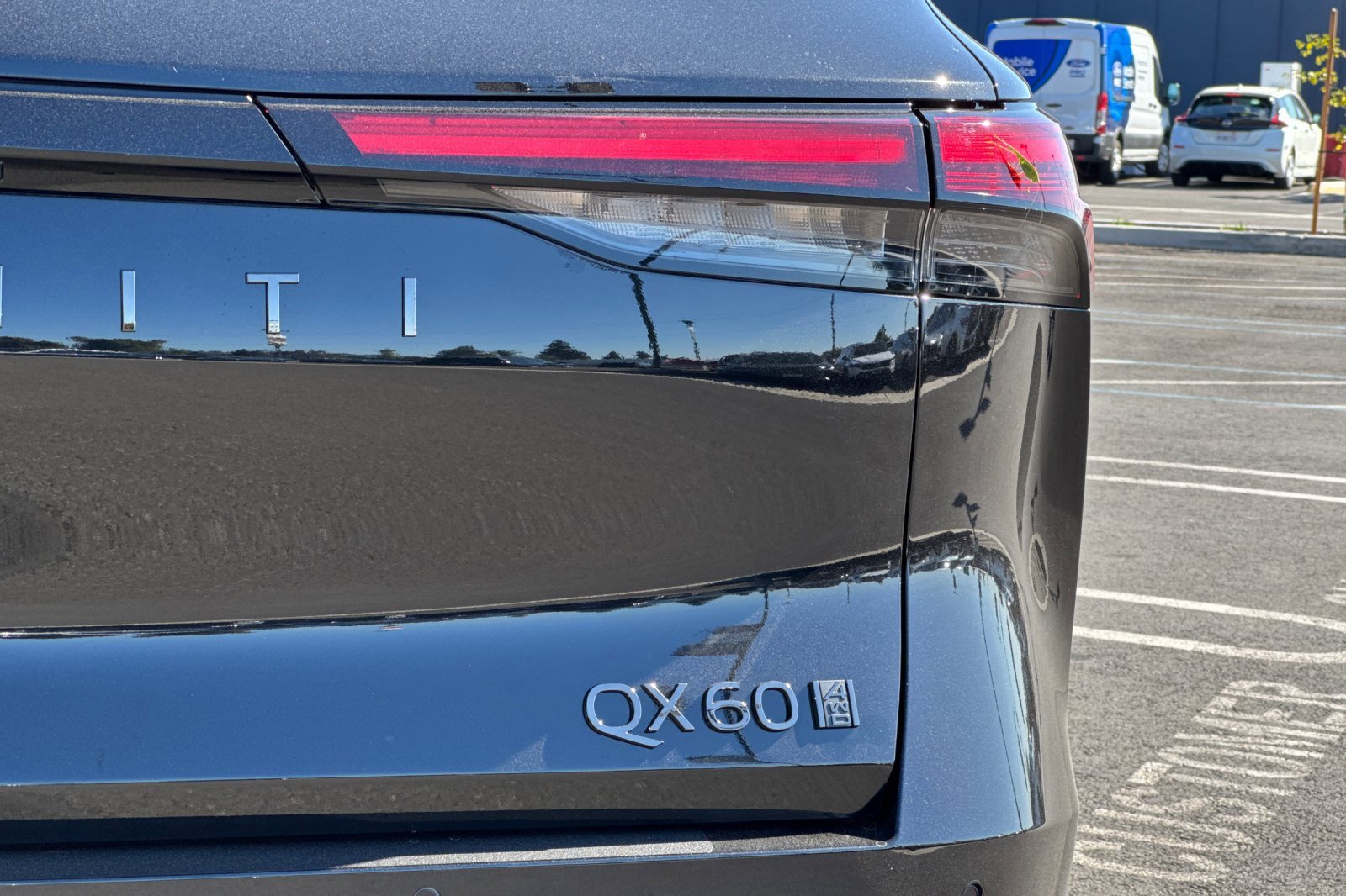 New 2026 INFINITI QX60 Autograph w/ Dark Cargo Package image 32