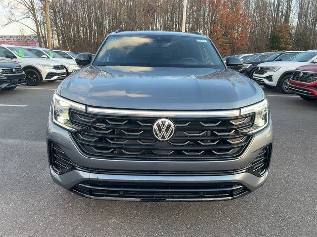 New 2025 Volkswagen Atlas Cross Sport SEL R-Line image 6