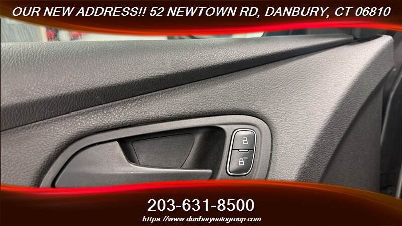Used 2015 Ford Focus S FWD image 12