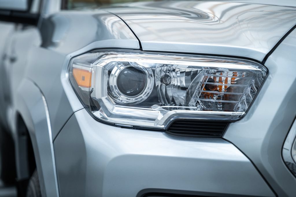 Certified 2022 Toyota Tacoma SR5 AWD/4WD image 14