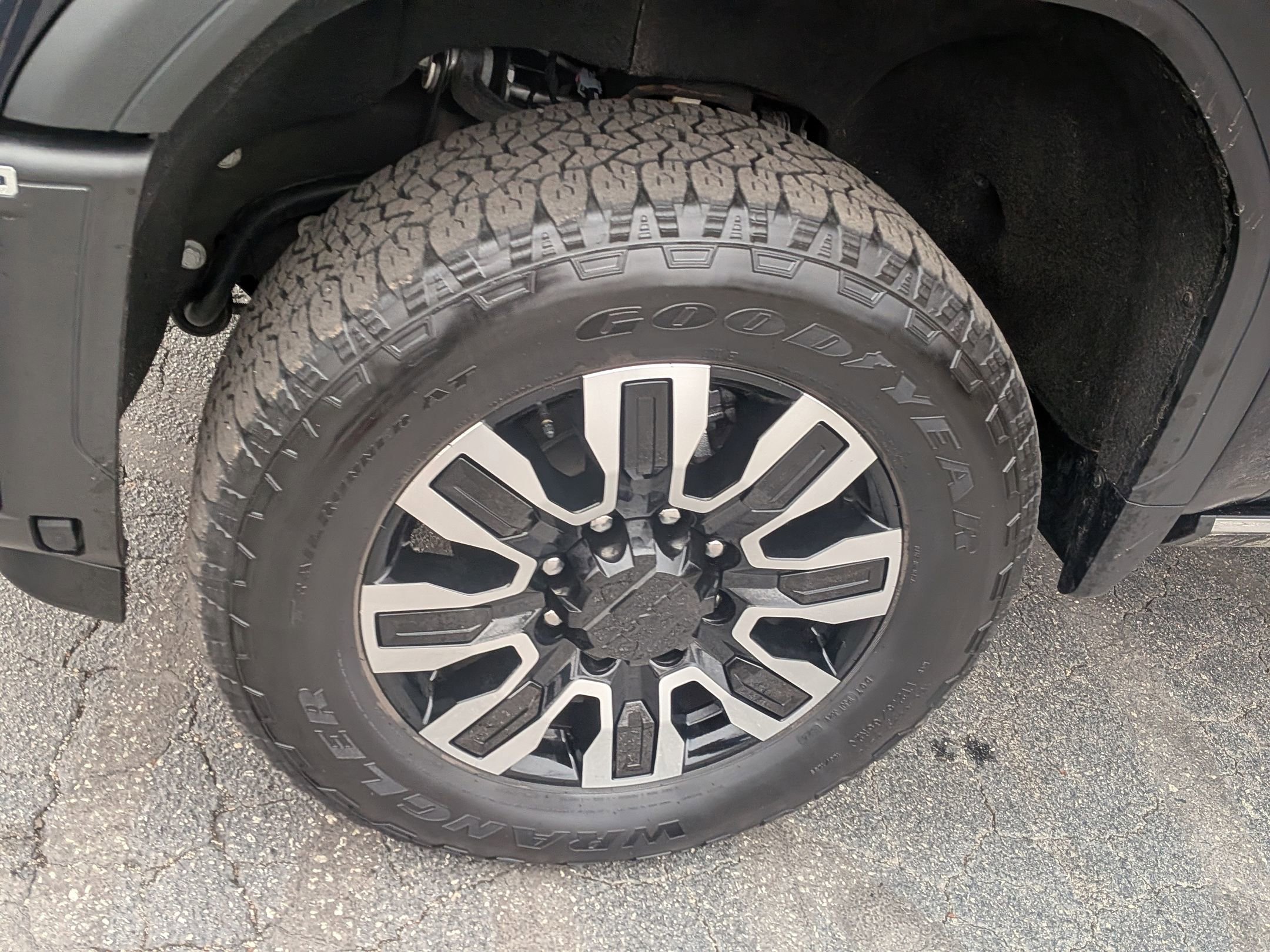 Certified 2024 GMC Sierra 2500 Denali Ultimate image 12