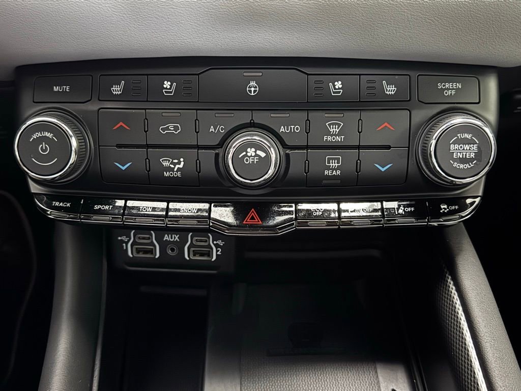 Certified 2022 Dodge Durango R/T w/ Tow 'N Go Package AWD/4WD image 21