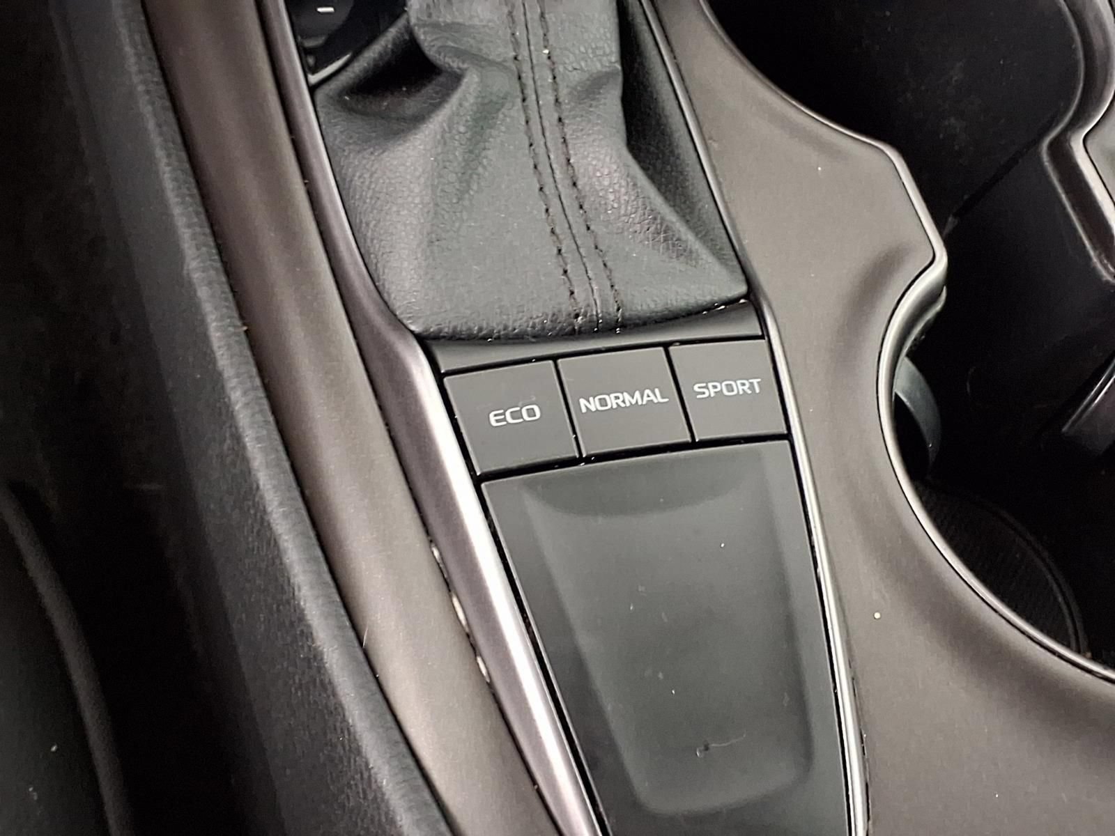 Used 2023 Toyota Camry SE w/ Convenience Package FWD image 21