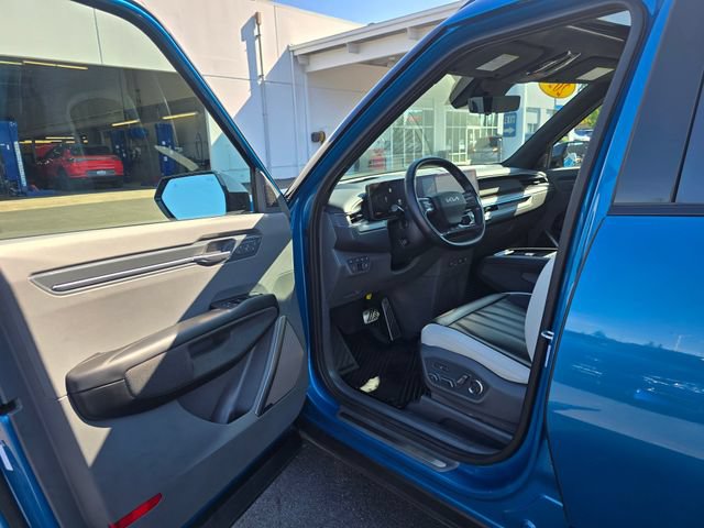 Certified 2024 Kia EV9 GT-Line AWD/4WD image 23