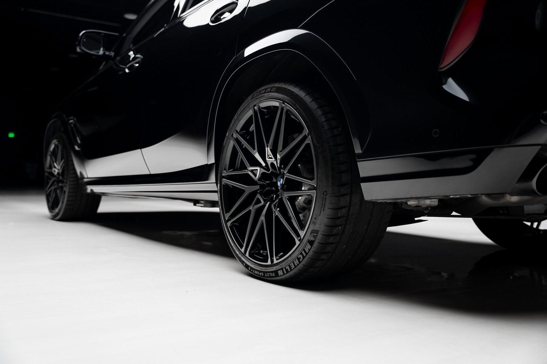 Used 2024 BMW X6 M Competition image 80