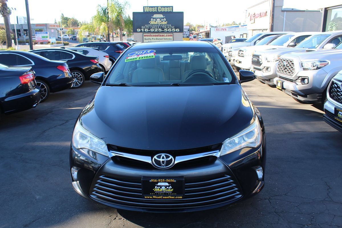 Used 2015 Toyota Camry LE FWD image 3