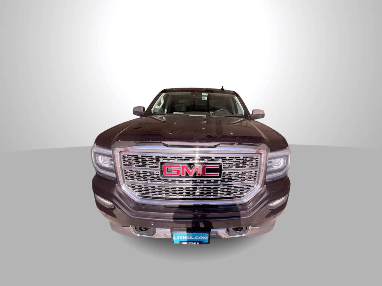 Used 2016 GMC Sierra 1500 Denali w/ Enhanced Driver Alert Package AWD/4WD image 3