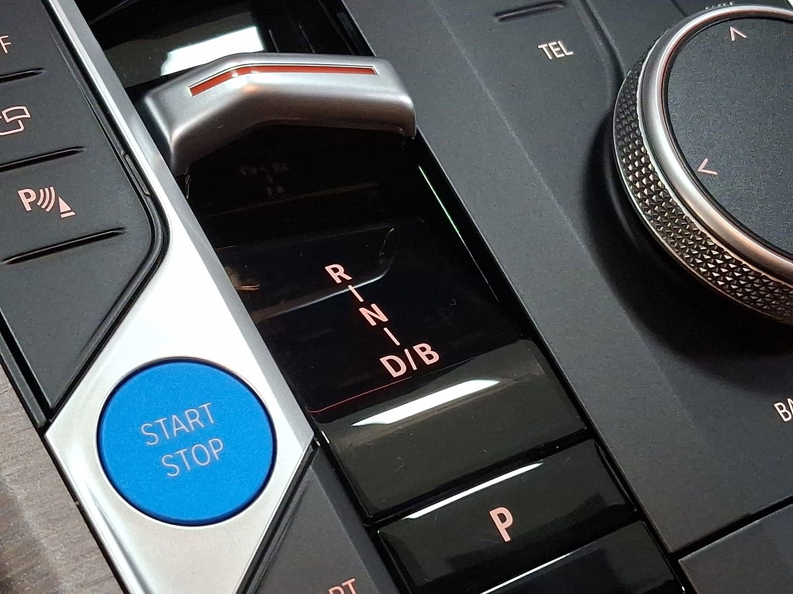 Used 2025 BMW i4 xDrive40i w/ Premium Package image 11